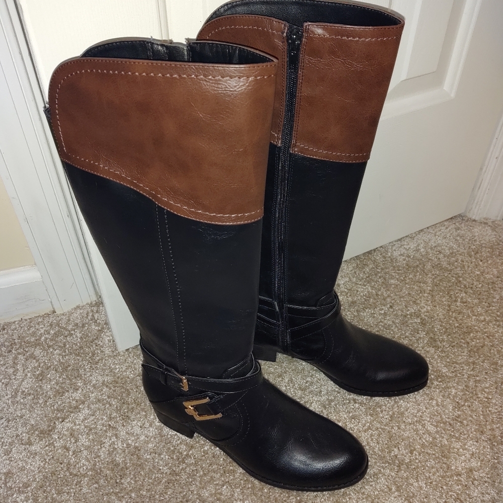 Women's Liz Claiborne Boots Size 7